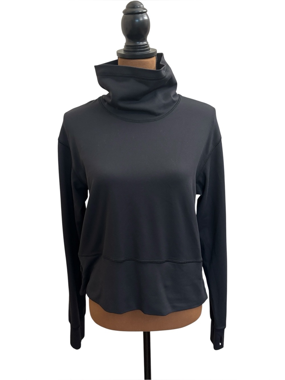 LULULEMON Black Funnel Neck Cropped Pullover Jacket Size 6